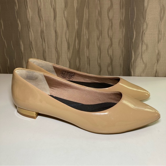 Rockport Total Motion Adelyn Women's 7.5 Ballet Pointed Toe Flats Nude Patent - Picture 1 of 13